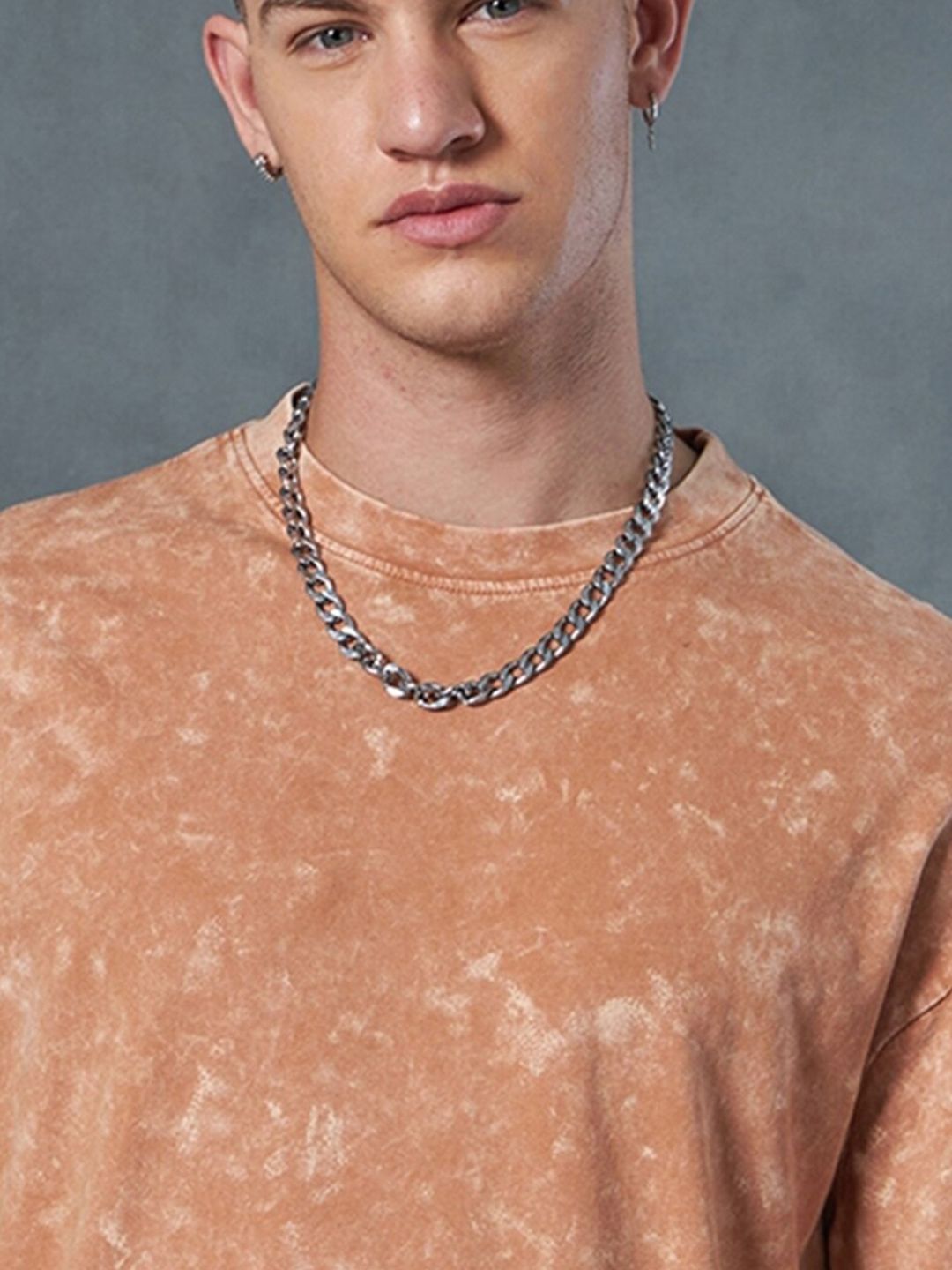 Bewakoof Self Design Drop-Shoulder Sleeves Oversized Acid Wash Cotton T-shirt