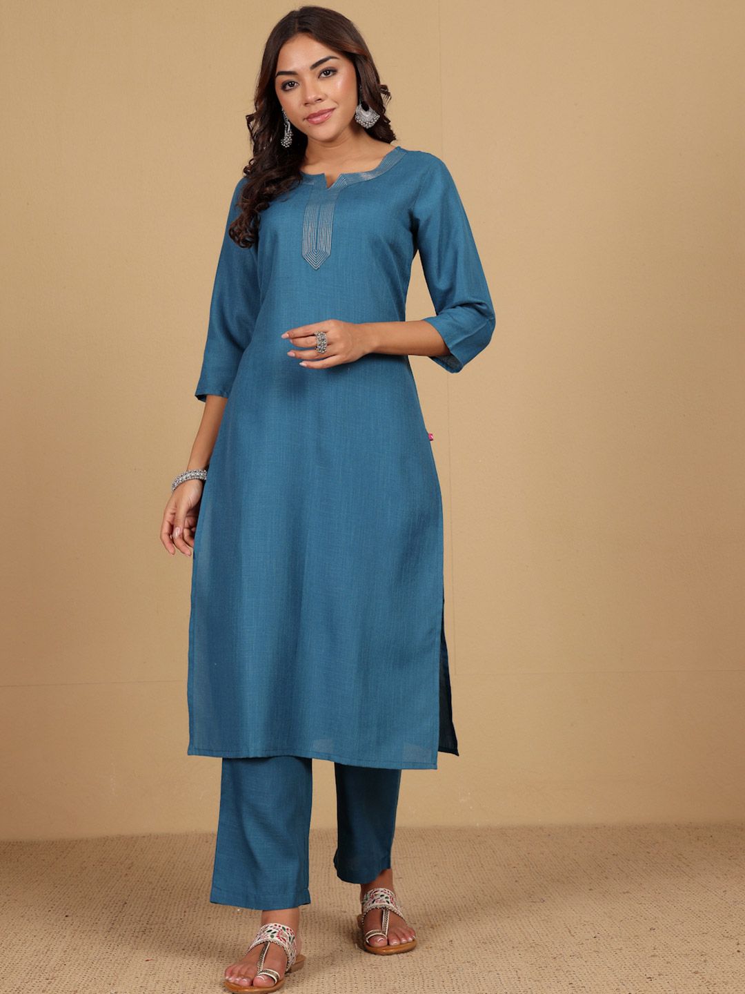 Varanga Yoke Design Thread Work Notc Neck Straight Kurta With Trousers And Dupatta