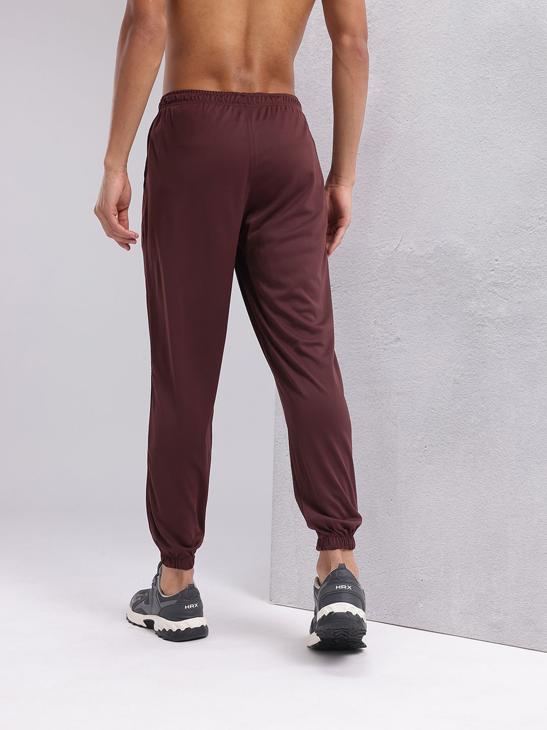 HRX by Hrithik Roshan Men Mid-Rise Typography Print Rapid-Dry Training Joggers