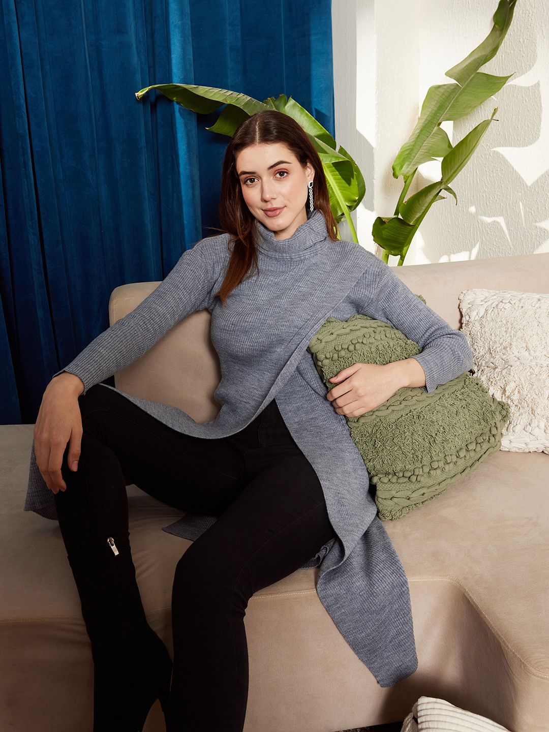 Berrylush Longline Turtle Neck Acrylic Pullover Sweater