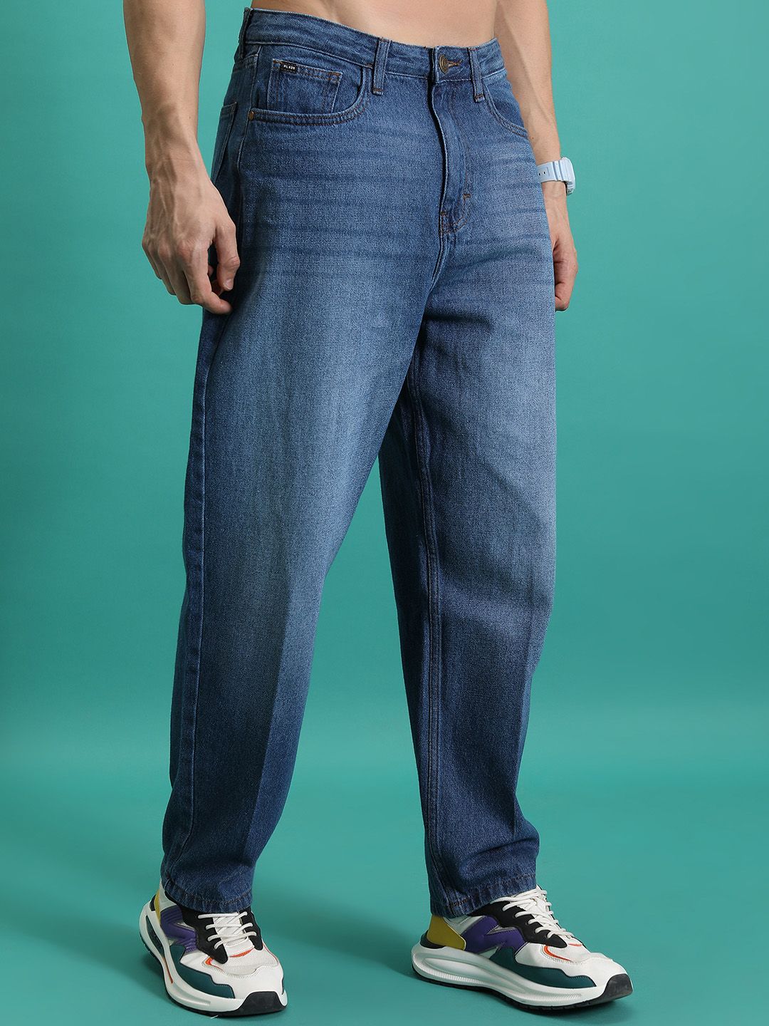 HIGHLANDER Men Loose Baggy Fit Clean Look Light Fade Cotton Jeans
