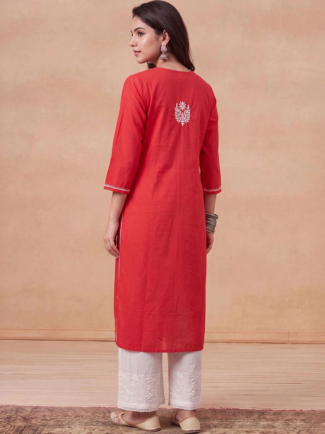 House of Chikankari Women Embroidered Thread Work Kurta
