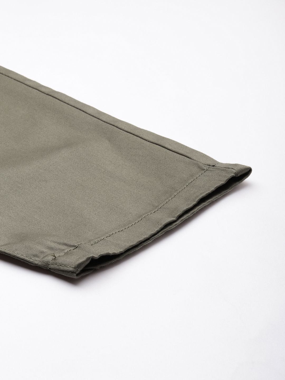 The Indian Garage Co Men Solid Slim Fit Chinos Trousers