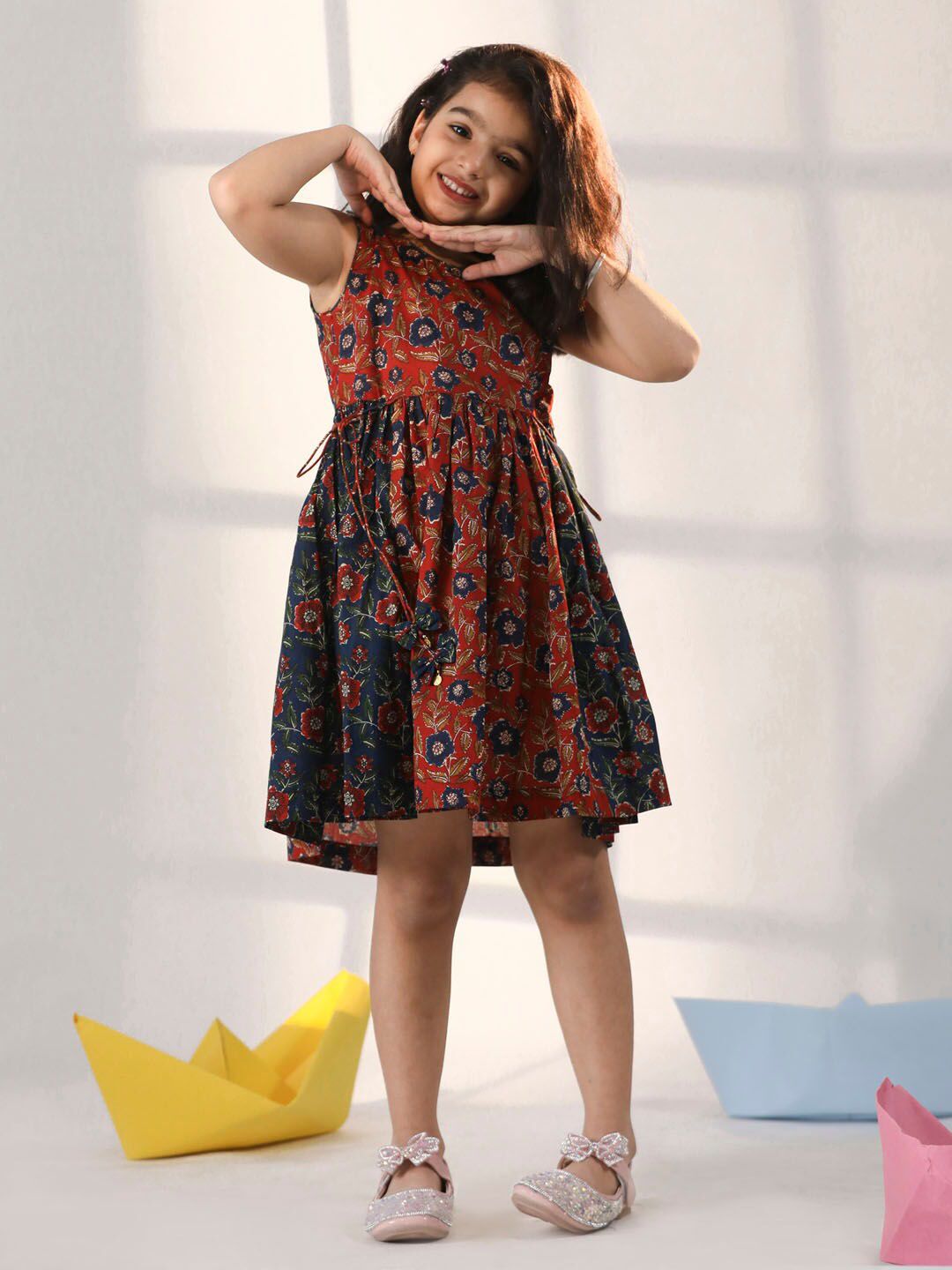 VASTRAMAY Girls Floral Printed Sleeveless Cotton Fit & Flare Dress