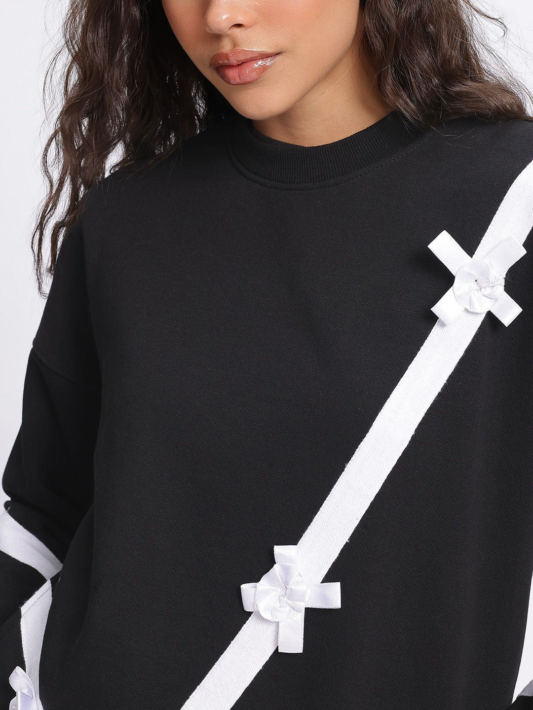 DressBerry Knit City Vibes Contrast Bow Detail Sweatshirt