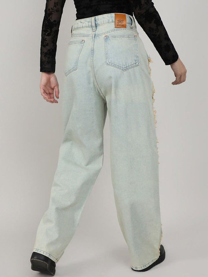 Campus Sutra Women Comfort Low Distress Heavy Fade Stretchable Jeans