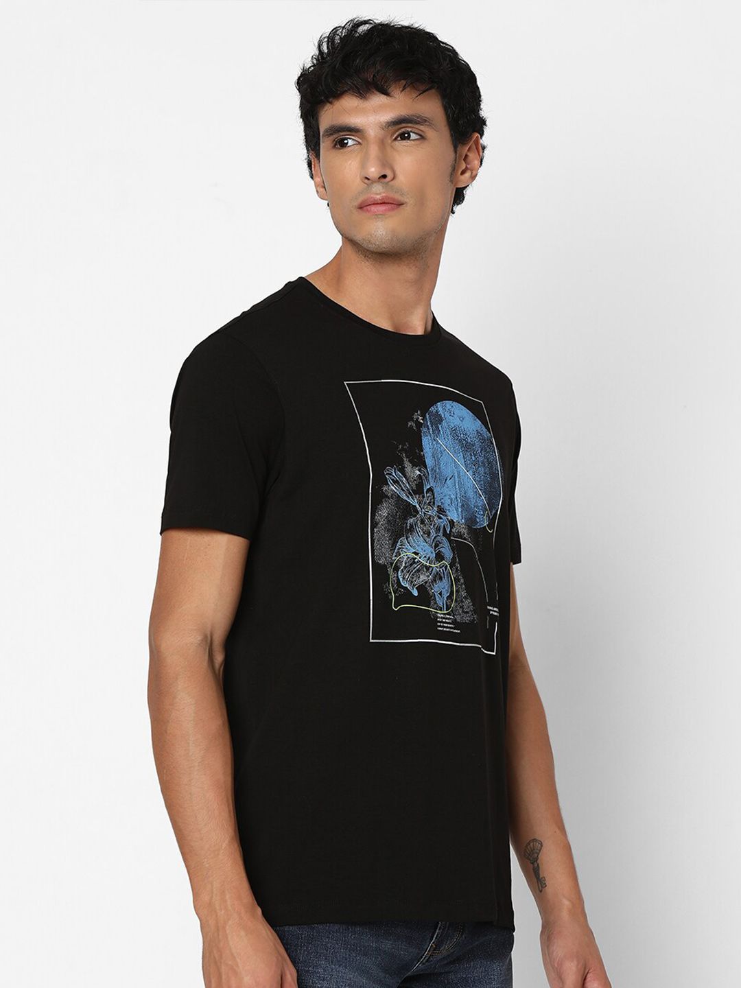 SPYKAR Graphic Printed Slim Fit Cotton T-shirt