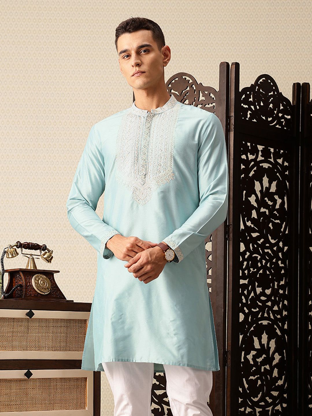 House of Pataudi Ethnic Motifs Embroidered Sequinned Jashn Kurta
