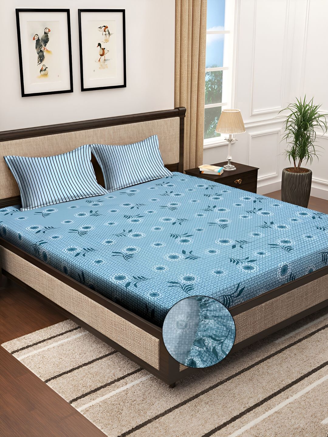 KLOTTHE Blue Floral Printed Super King Fitted Double Bedsheet With 2 Pillow Covers