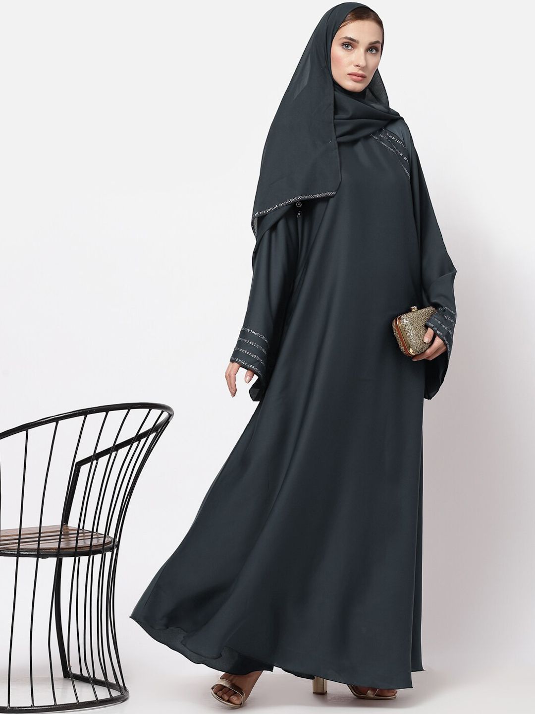 KLOTTHE Women Grey Embellished Burqa With Scarf