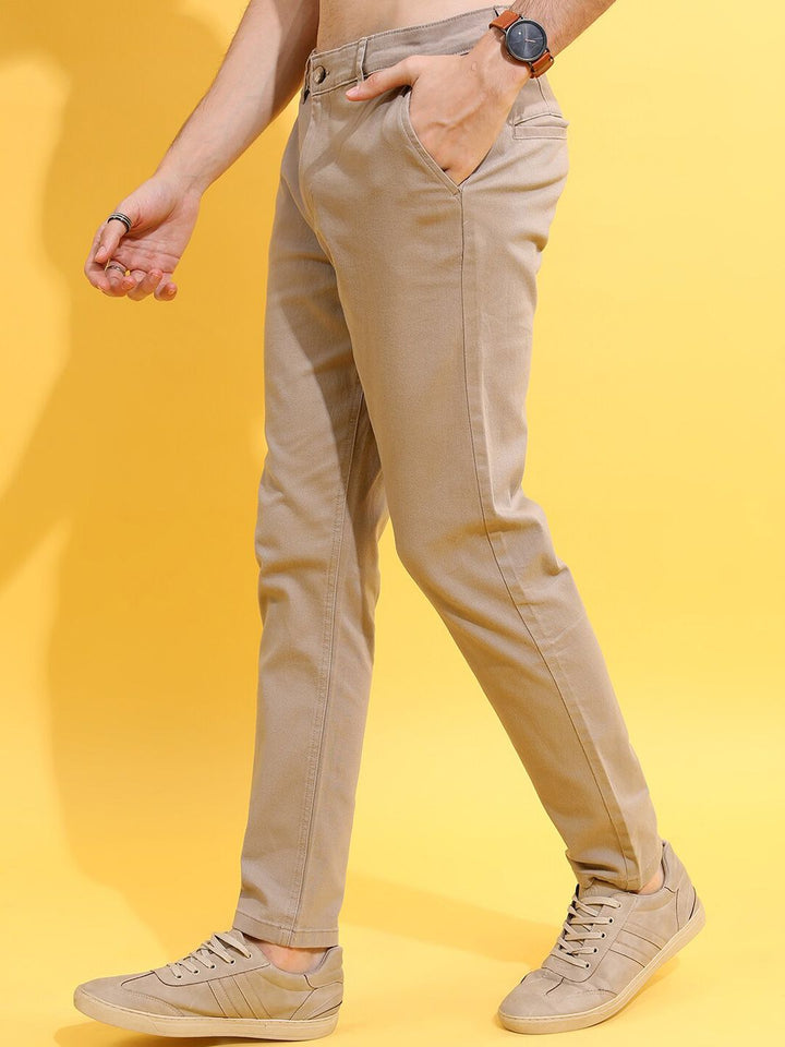 HIGHLANDER Men Camel Brown Tapered Fit Chinos Trousers