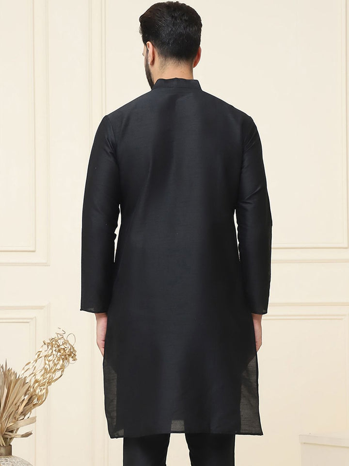 SOJANYA Men Black Solid Straight Kurta