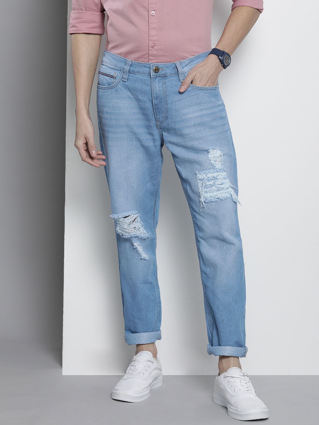 The Indian Garage Co Men Mildly Distressed Light Fade Jeans