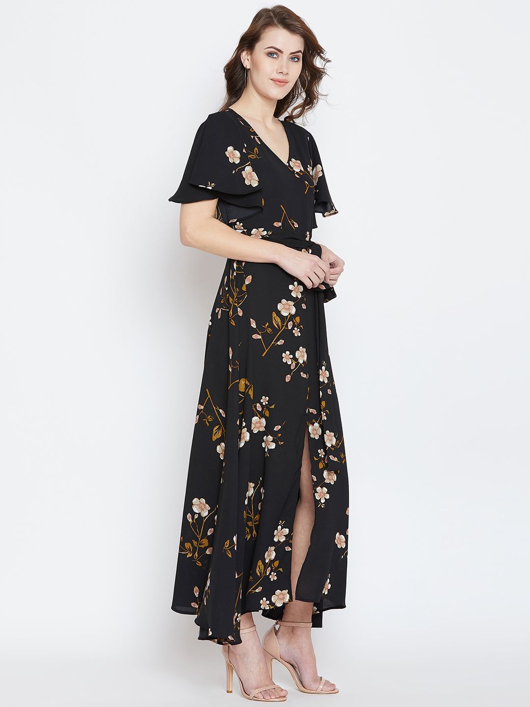 Berrylush Women Black Floral Printed Maxi Dress