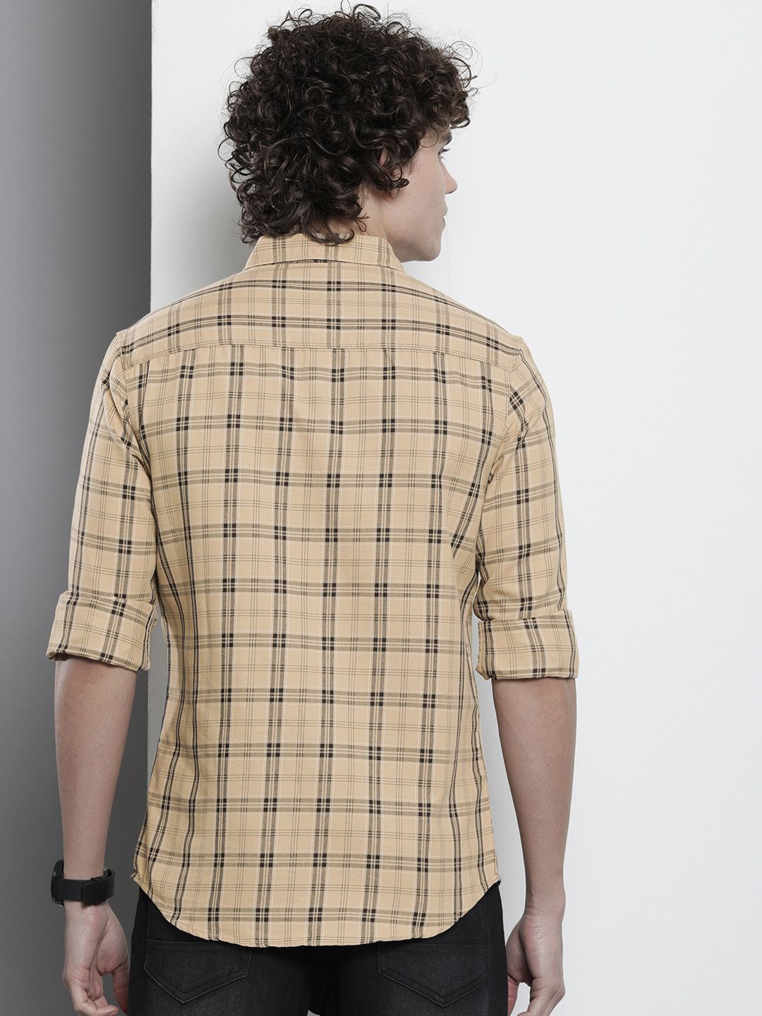 The Indian Garage Co Men Slim Fit Checked Casual Shirt
