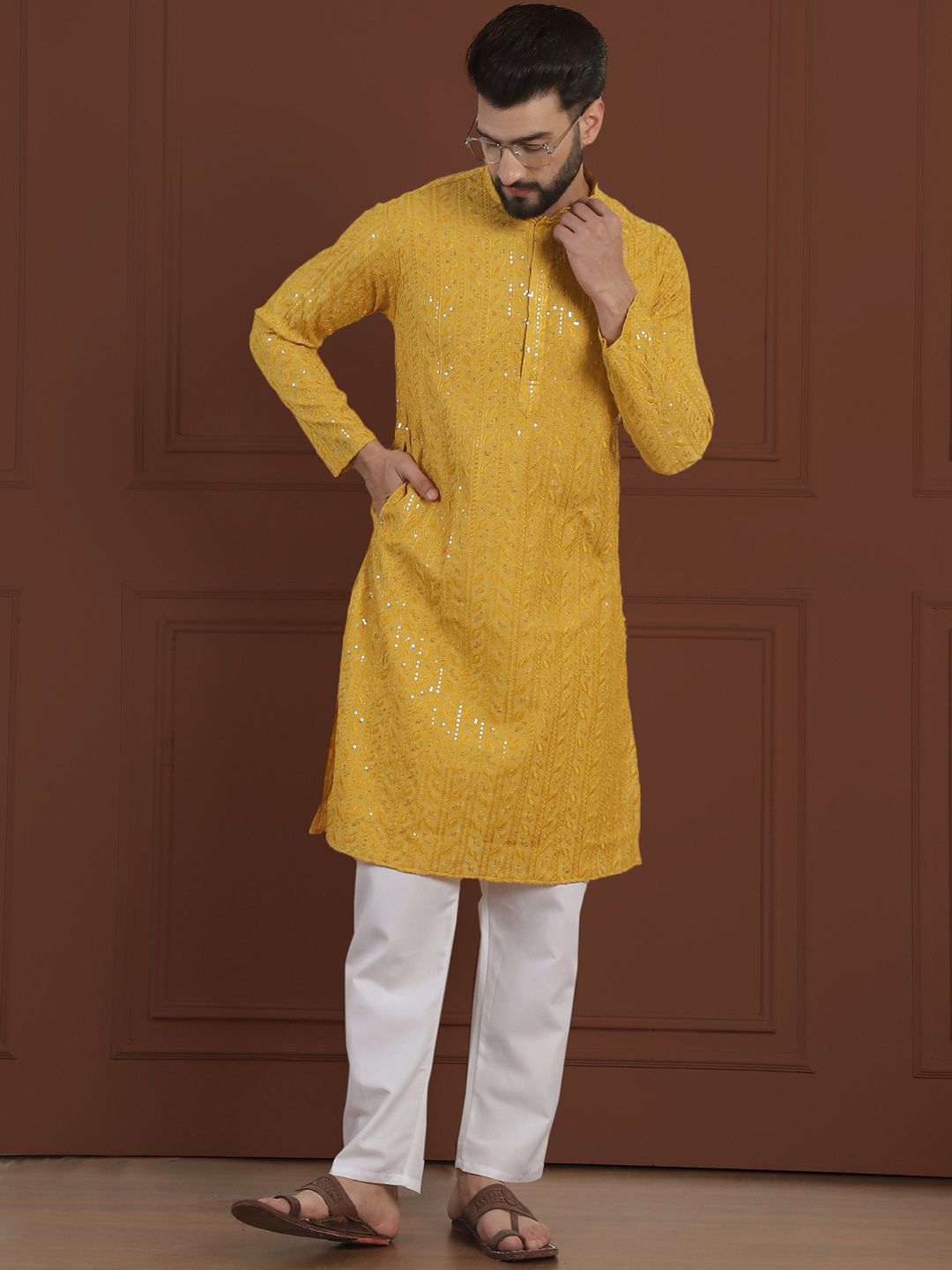 SOJANYA LUXE Motif Etnik Bersulam Kurta Lurus Kolar Mandarin Dengan Pijama