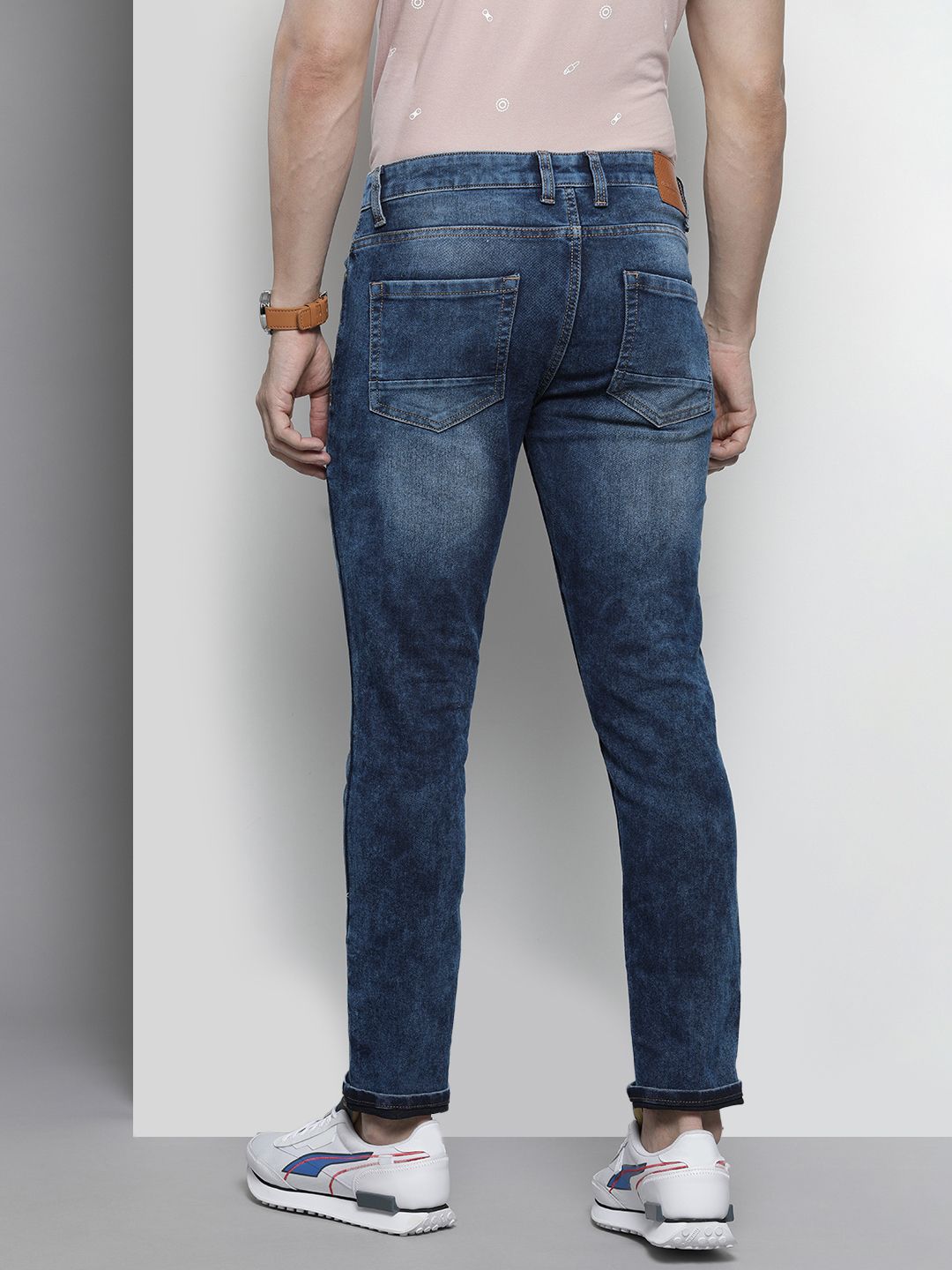 The Indian Garage Co Men Navy Blue Slim Fit Light Fade Stretchable Jeans