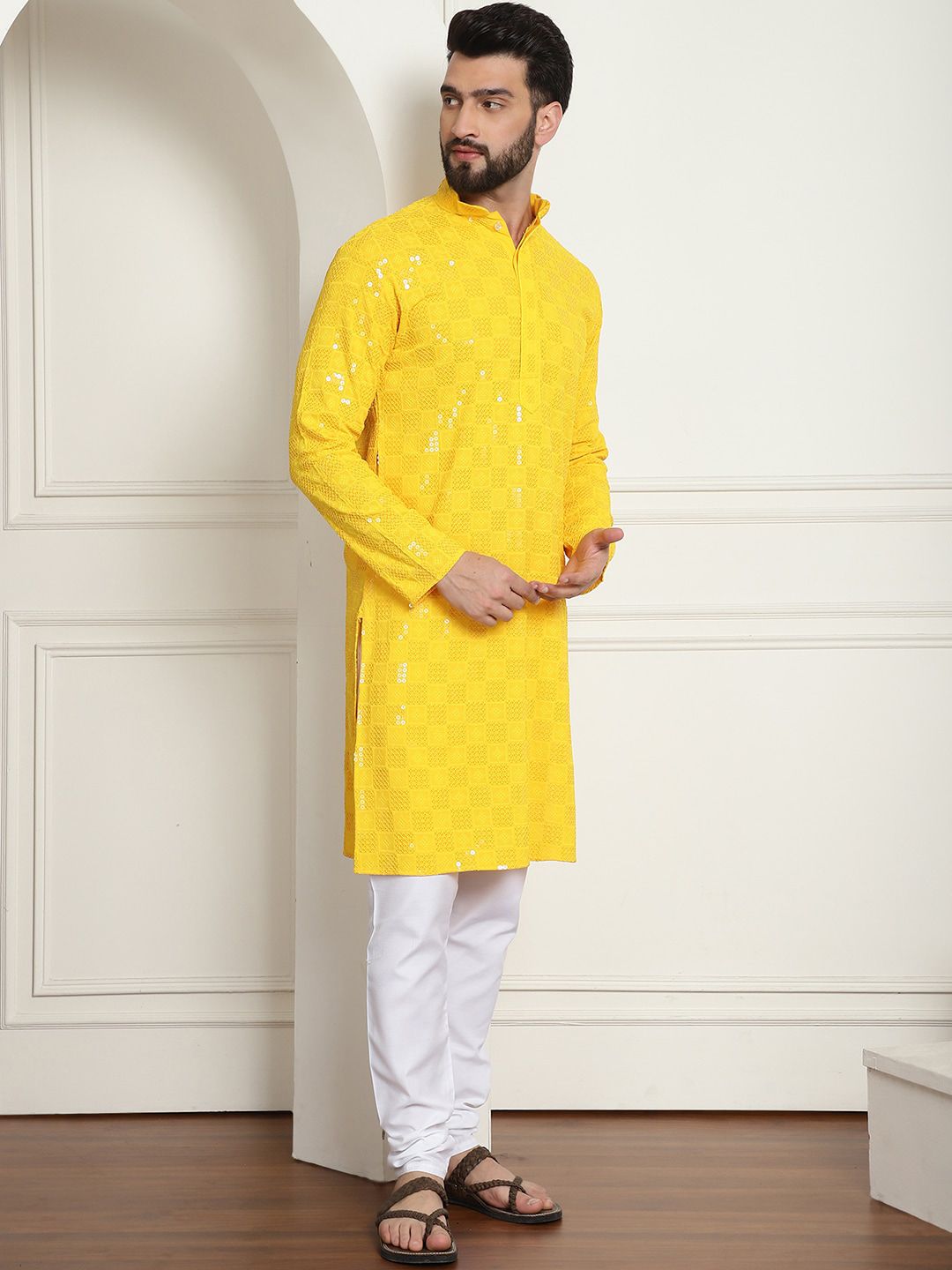 SOJANYA Kurta Kapas Tulen Bersulam Labuci Mandarin Dengan Churidar