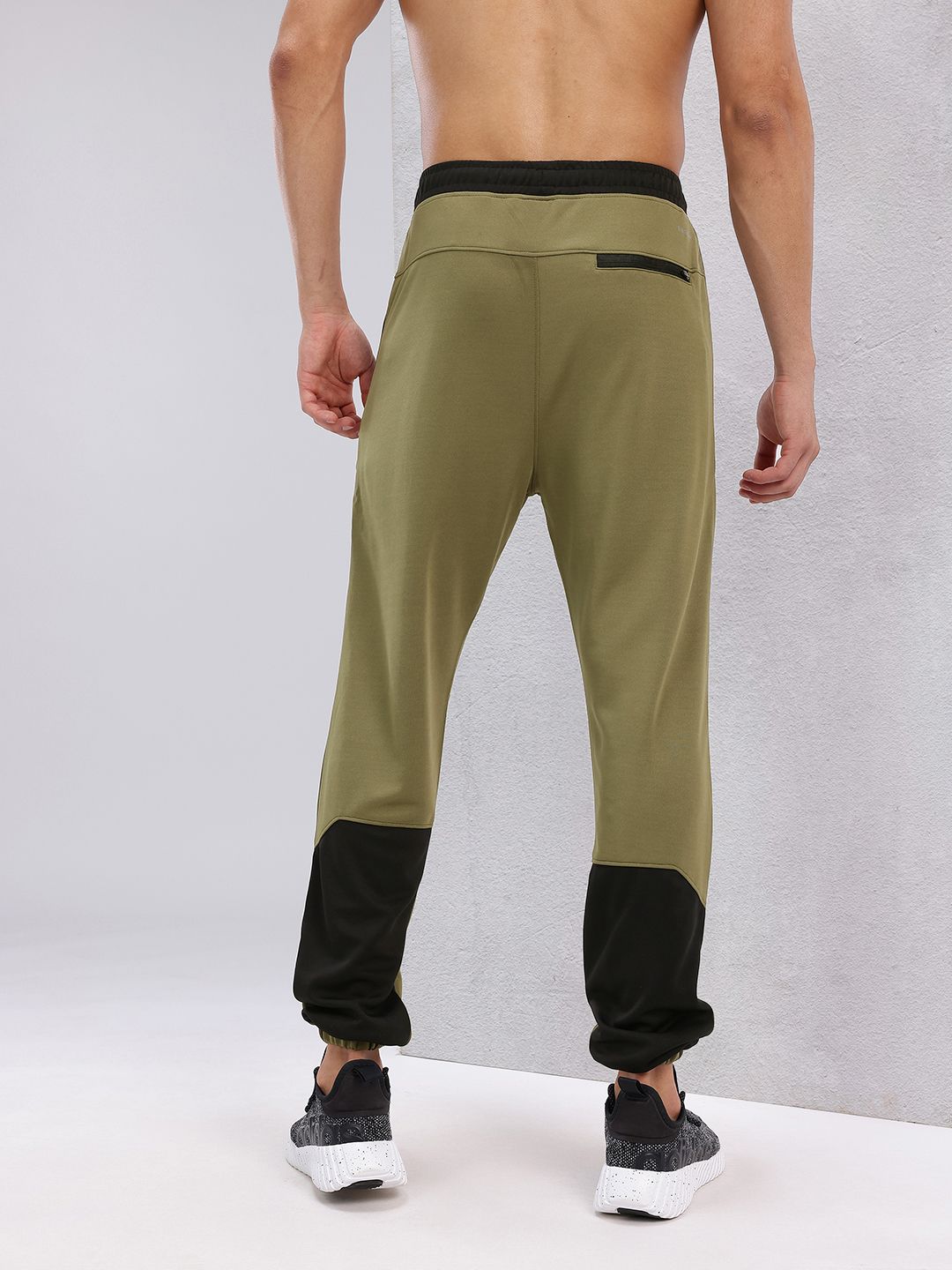 HRX by Hrithik Roshan Men Colourblock Rapid-Dry Running Joggers