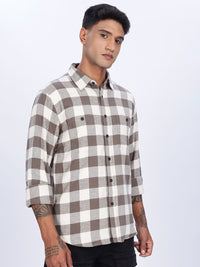 Eszett Men Buffalo Checked Spread Collar Baju Kasual