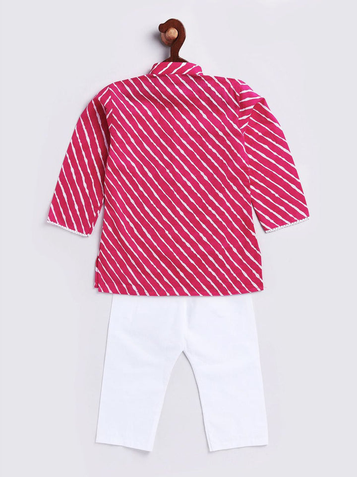 VASTRAMAY Boys Leheriya Printed Gotta Patti Pure Cotton Straight Kurta With Pyjamas