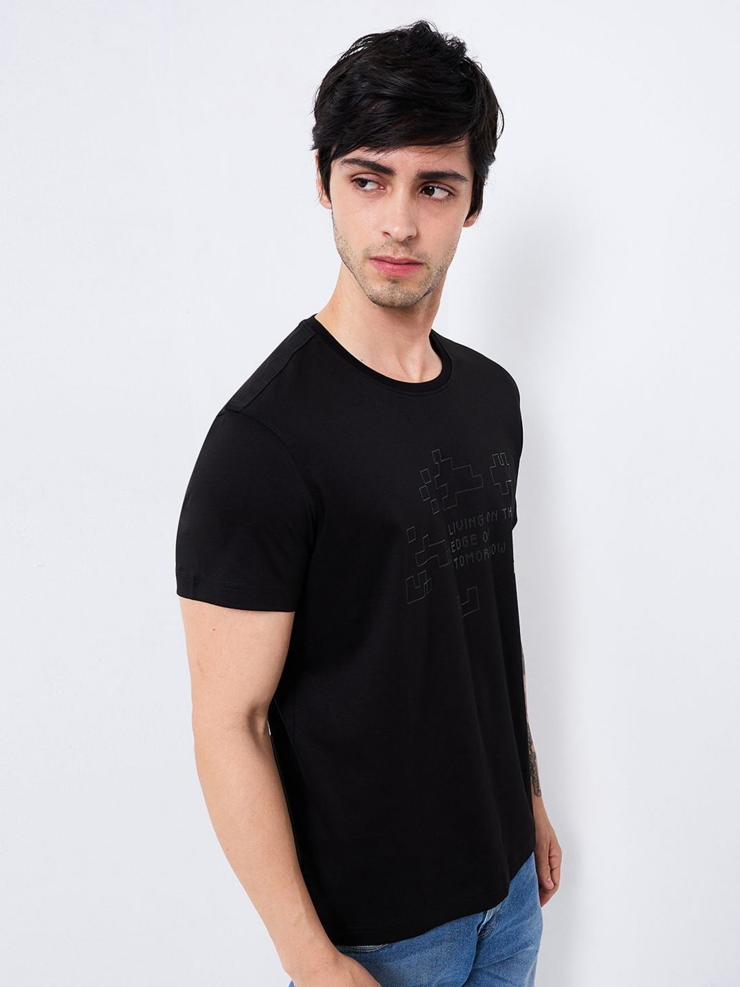 SPYKAR Men Graphic Printed Round Neck Cotton Slim Fit T-shirt