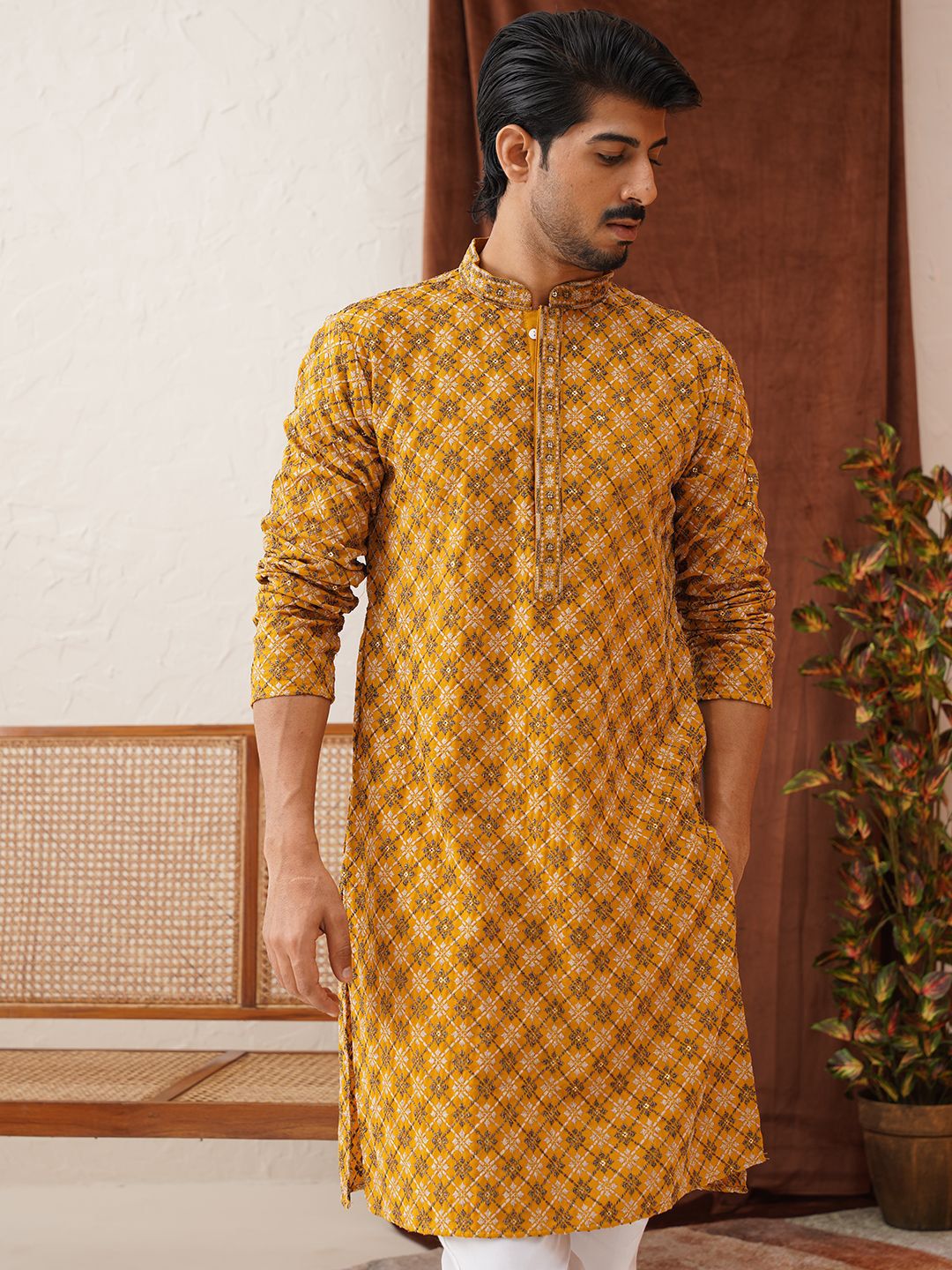 Jompers Men Embroidered Regular Sequinned Kurta with Pyjamas