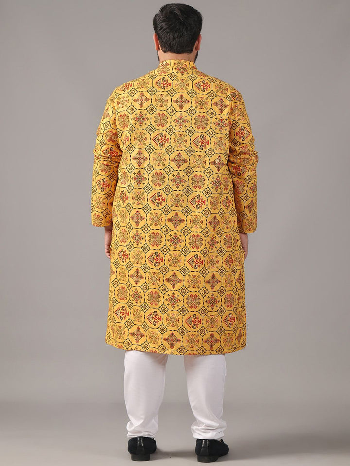 SOJANYA PLUS Plus Size Men Ethnic Motifs Printed Band Collar Straight Kurta With Pyjamas