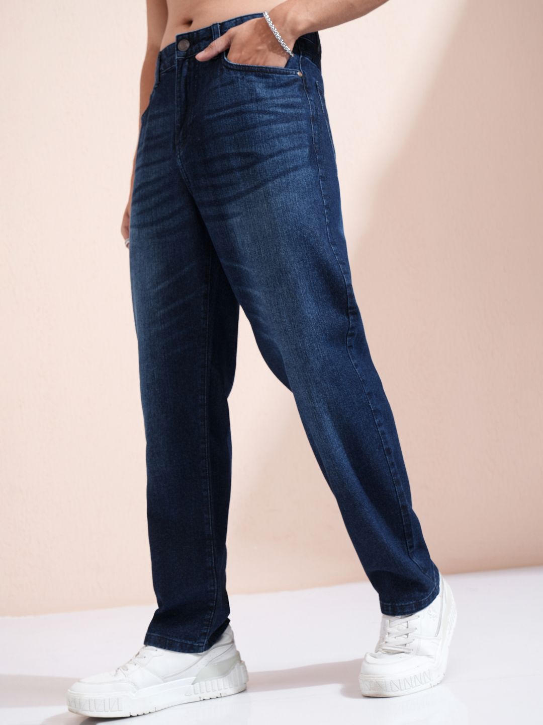 HIGHLANDER Men Mid-Rise Cotton Straight Fit Light Fade Jeans