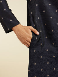 Diwas by Manyavar Thread Work Mandarin Collar Straight Kurta