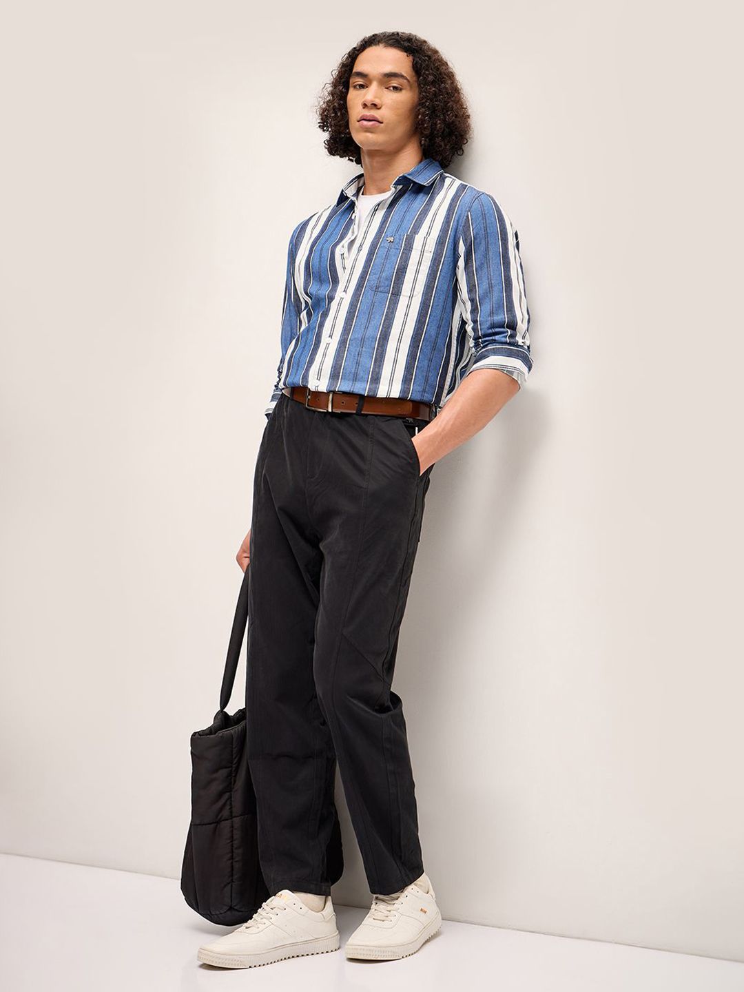 THE BEAR HOUSE Men Striped Slim Fit Cotton Casual Shirt