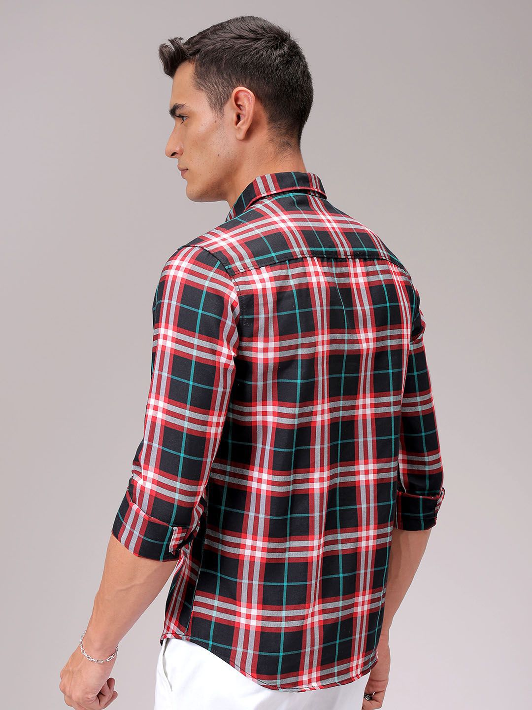 The Indian Garage Co Men Cutaway Collar Checked Cotton Slim Fit Casual Shirt
