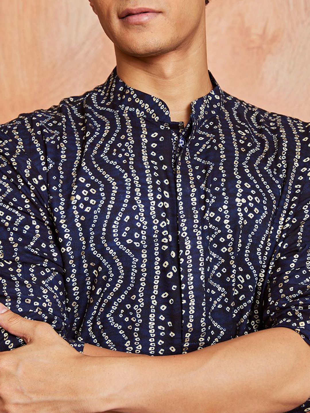 VASTRAMAY Bandhani Printed Mandarin Collar Straight Kurta