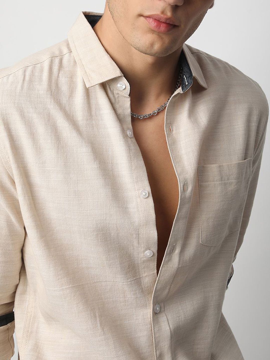 VASTRADO Men Classic Cutaway Collar Textured Cotton Slim Fit Casual Shirt