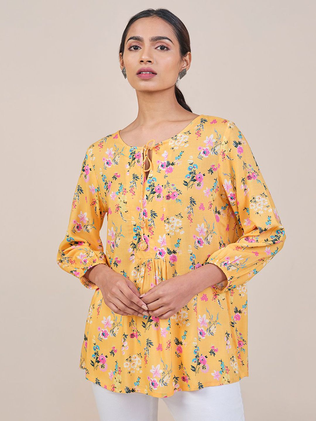 Global Desi Women Floral Printed Top