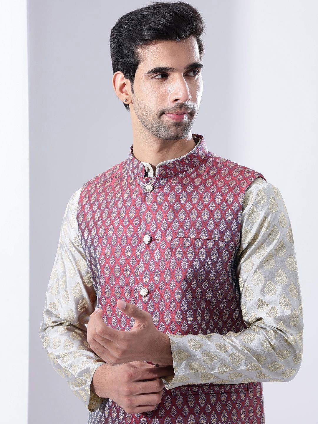 Anouk Men Ethnic Motifs Woven Design Kurta with Pyjama