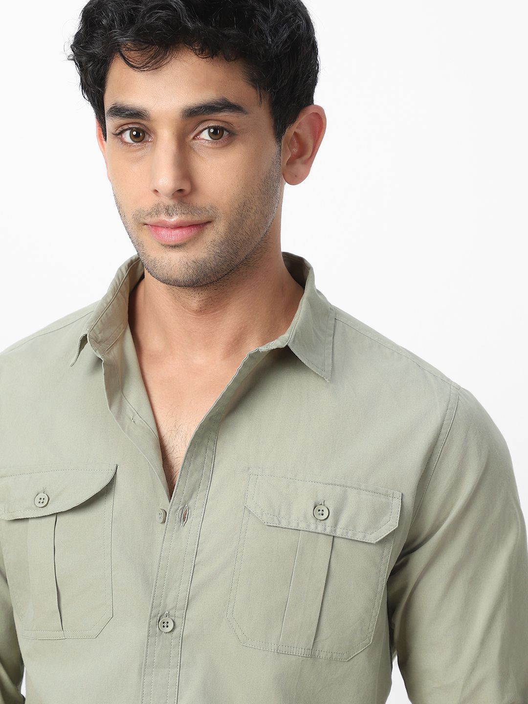 Urbano Fashion Men Spread Collar Solid Cotton Casual Shirt