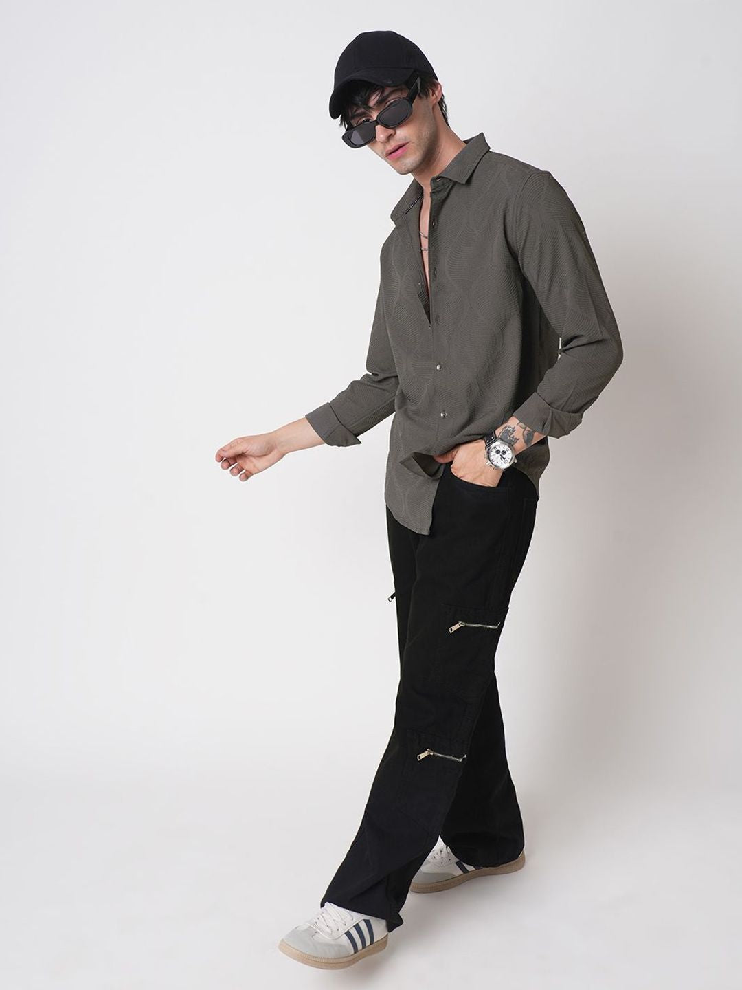 VASTRADO Men Classic Spread Collar Textured Solid Slim Fit Casual Shirt