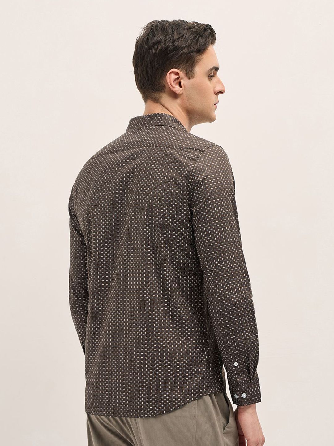 THE BEAR HOUSE Men Spread Collar Geometric Printed Cotton Tailored Fit Formal Shirt