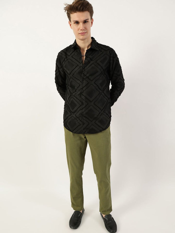 Thomas Scott Men Premium Spread Collar Textured Slim Fit Casual Shirt