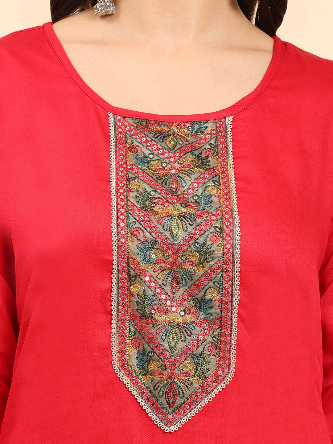 Mamicha Women Floral Yoke Design Thread Work Pure Cotton Kurta with Palazzo & Dupatta