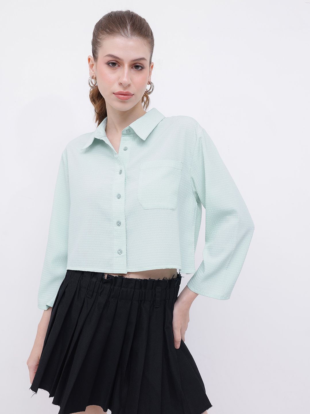 DressBerry Puckered Sneak Seersucker Relaxed Fit Crop Shirt