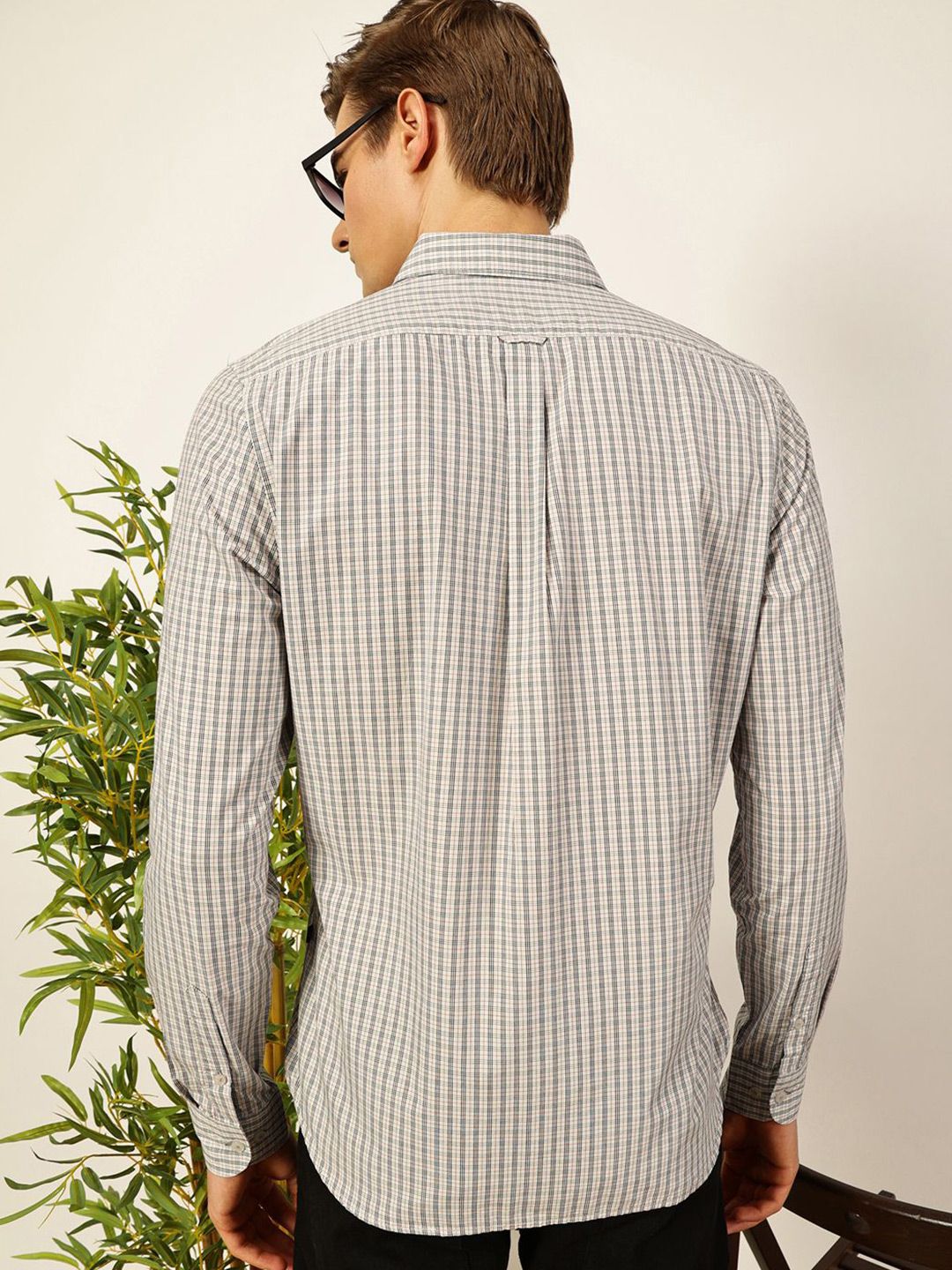 Thomas Scott Men Smart Spread Collar Micro Checked Cotton Slim Fit Casual Shirt