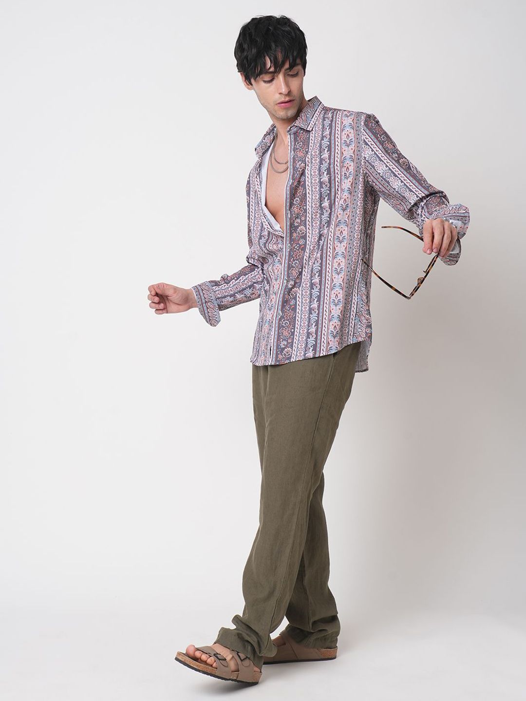 VASTRADO Men Classic Slim Fit Opaque Printed Casual Shirt