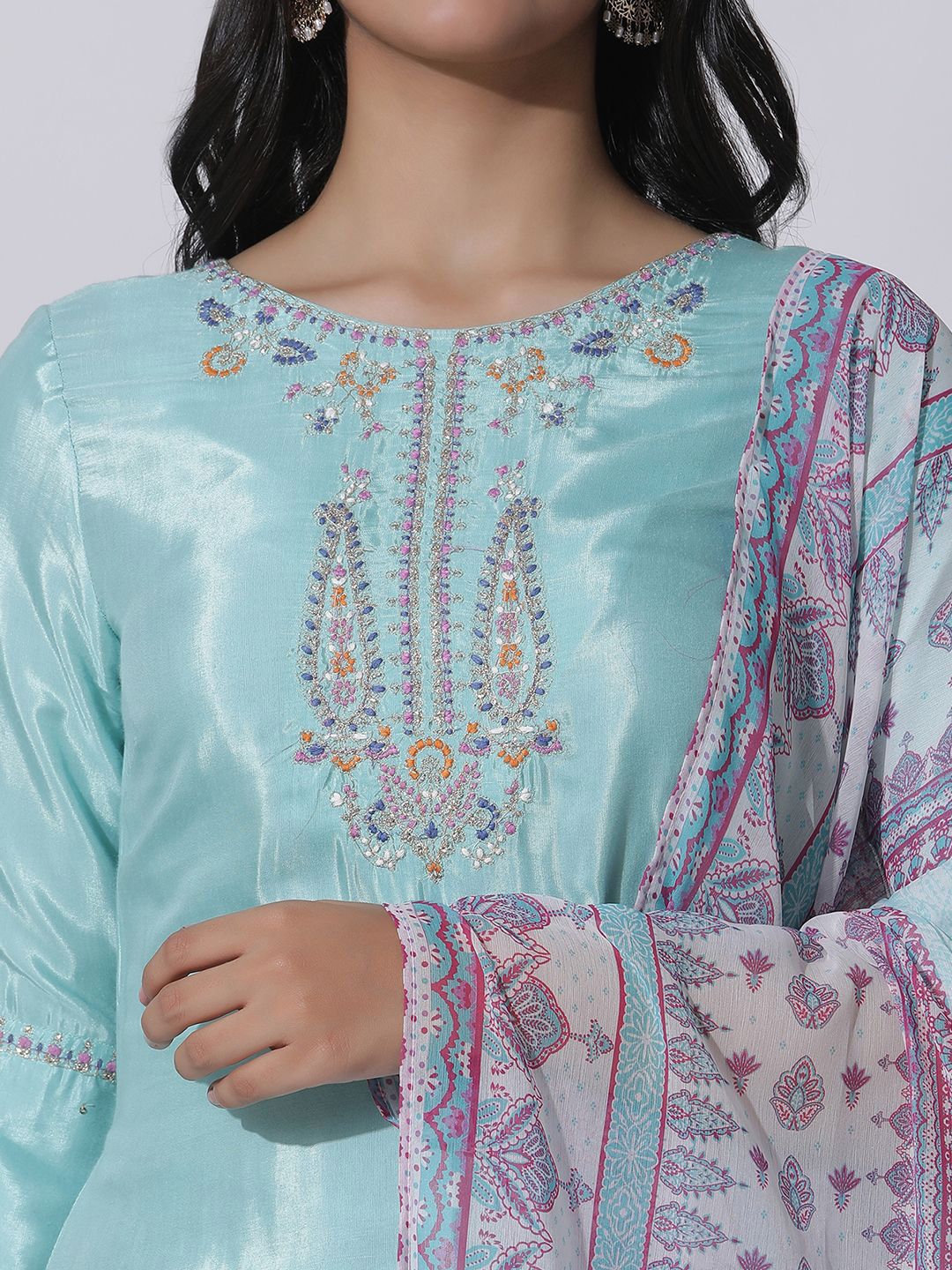 W Floral Yoke Design Thread Work Straight Kurta With Skirt & Dupatta