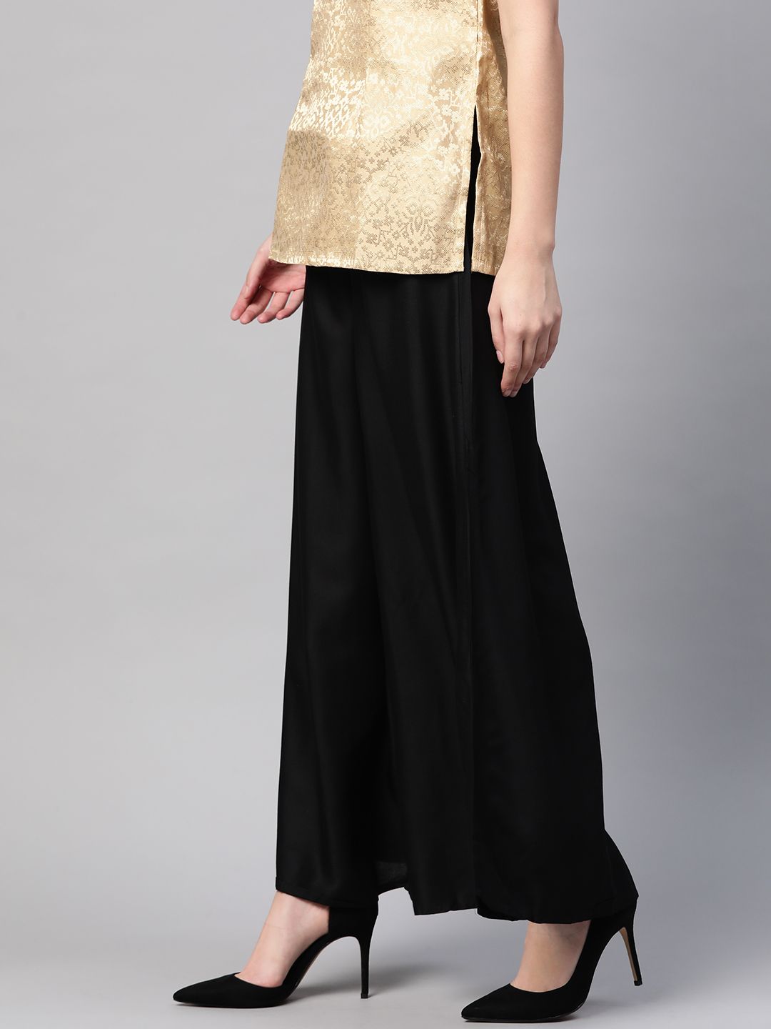 W Women Black Solid Flared Palazzos