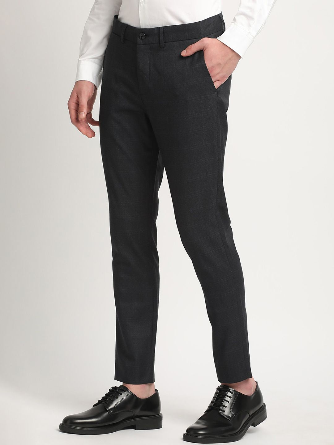 THE BEAR HOUSE Men Solid Checked Tapered Fit Mid-Rise Formal Trousers