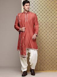House of Pataudi Regular Jashn Kurta with Patiala & Dupatta