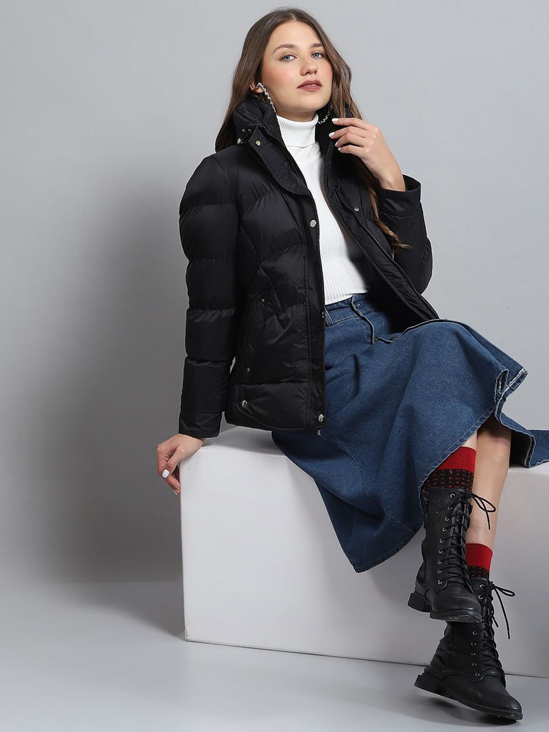 Monte Carlo Women Mock Collar Solid Casual Lightweight Puffer Jacket