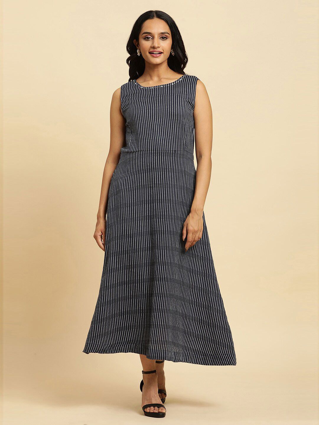 W Self Design Round Neck Cotton Maxi Dress